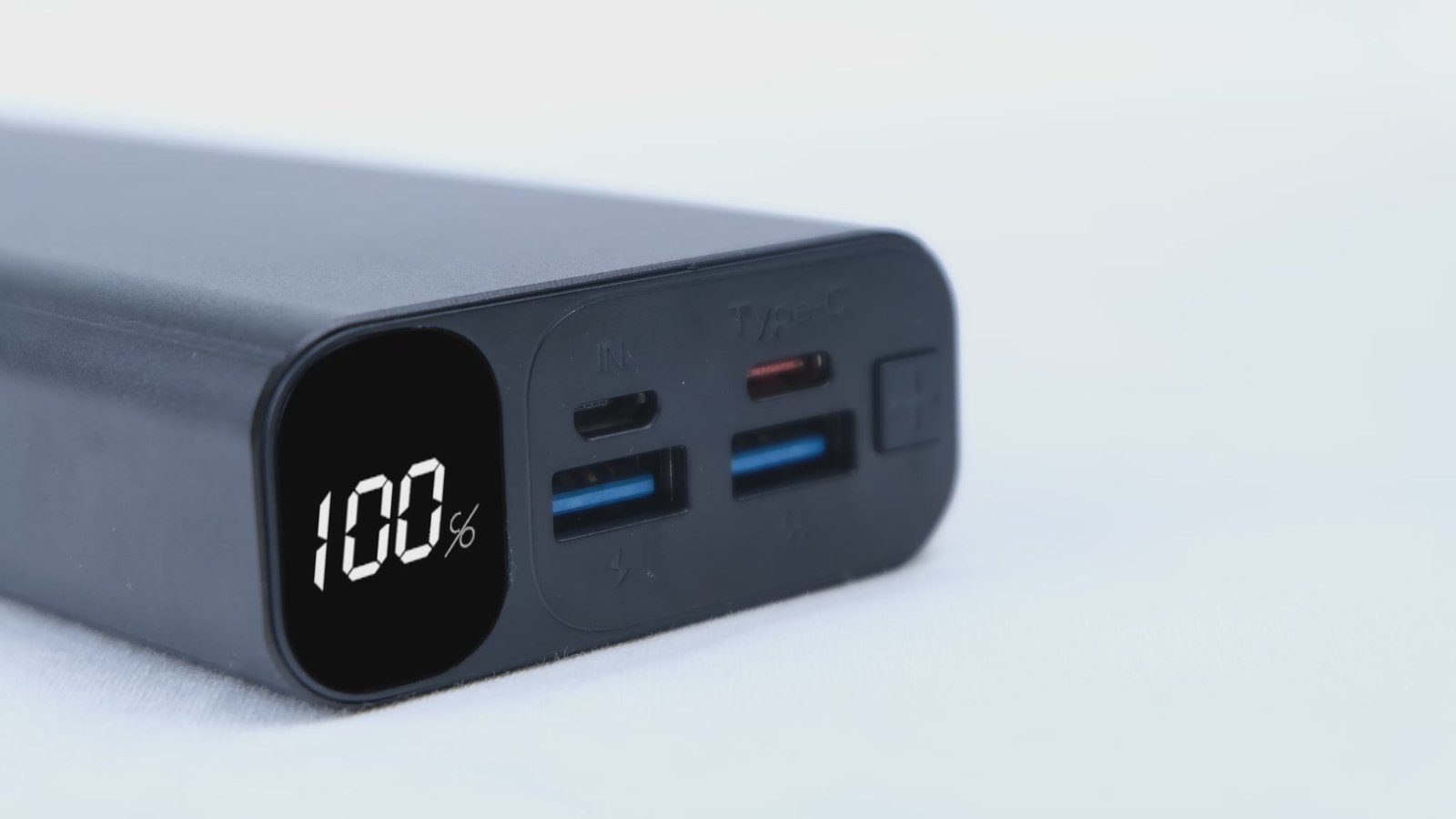 20000mAh Power Banks in Pakistan Ideal for Multi-Device Users